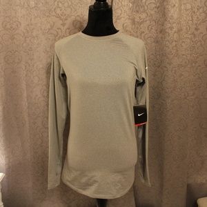Nike long sleeved tee